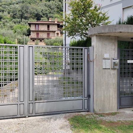 Appartamento Nelly - Per 4 Persone - Caray Park - Sale Marasino - Lago D'Iseo 马罗内 外观 照片