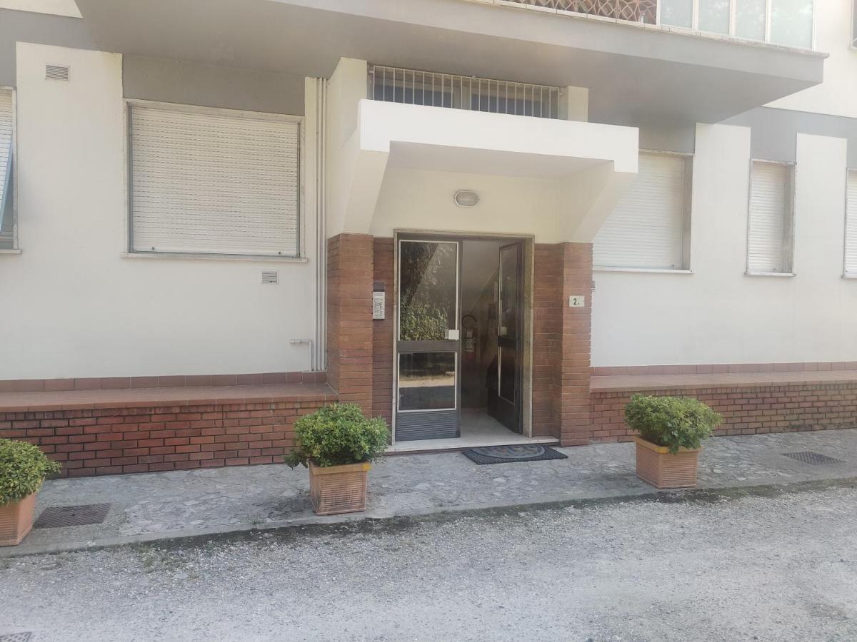 Appartamento Nelly - Per 4 Persone - Caray Park - Sale Marasino - Lago D'Iseo 马罗内 外观 照片